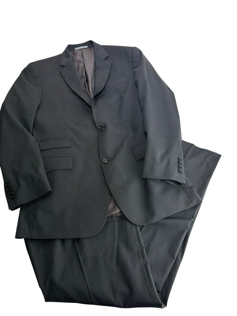 michael kors gray pinstripe blazer pants suit 2 piece Size 42XL